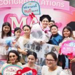 ใหม่-ดาวิกา ปลื้มรับปริญญา หลังฝ่าฟันนาน 7 ปี  ชม เต๋อ น่ารัก มอบดอกไม้ร่วมยินดี