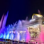 ไอคอนสยาม โชว์ "น้ำพุเต้นระบำ"ประกอบแสงสีเสียงยาว 400 เมตร ยิ่งใหญ่ตระการตา
