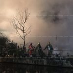 ไหม้นับสิบหลัง ชุมชนวัดเสมียนนารีวอด เผยสาเหตุเพลิงไหม้ระทึก (คลิป)