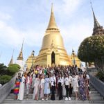 95 สาวงาม ผู้เข้าประกวด มิสยูนิเวิร์ส 2018 ชมวัดพระแก้ว ไหว้พระขอพร