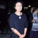 อ้อม ร่ำไห้โฮ! สวมกอด พี่เบิร์ด ธงไชย กลางงานศพ เปี๊ยก พิศาล