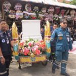 ประมวลภาพคนบันเทิง ร่วมส่ง พ่อดม ชวนชื่น ครั้งสุดท้าย ลูกหลานปล่อยโฮ
