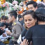 ประมวลภาพคนบันเทิง ร่วมส่ง พ่อดม ชวนชื่น ครั้งสุดท้าย ลูกหลานปล่อยโฮ