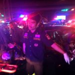 รถชนยับ 3 คันรวด! คนเจ็บติดในซาก ใกล้ตลาดนัดหัวมุม