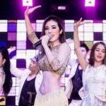 กระแต อาร์สยาม ถึงกับโพสต์ถาม เพลงดี เต้นมีสเต็ป ไม่ดัง ต้องเด้งเด้าแบบไม่มีสเต็ปหรอคะ?