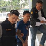 แค่เดินชนกัน หนุ่มชักปืน ยิงผู้คุม แฉเคยขี่รถย้อนศรแล้วมีเรื่อง-ยิงคู่กรณี แม่ค้าซวย