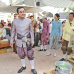 ปีใหม่ : แชะมุมหล่อ‘บิ๊กตู่’ ชิมลางการเมือง