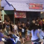 ชาวบ้านรอเก้อ ดูหน้า 5 โจ๋โทรม ด.ญ. 11 ตำรวจกลับพาไปที่อื่น บางคนถึงขั้นเป็นลม