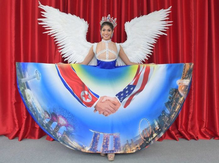 ฮือต้านชุดประจำชาติ “มิสสิงคโปร์”