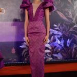 งามหลาย! มิสยูนิเวิร์ส 2018 เดินแบบอวดโฉมชุดผ้าไหมไทยในค่ำคืน "Thai Night"
