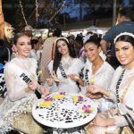 สวยสง่า! สาวงาม มิสยูนิเวิร์ส2018 สวมใส่ชุดไทยสมัย ร.5 เที่ยวชมงาน อุ่นไอรักฯ
