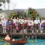 สวยสง่า! สาวงาม มิสยูนิเวิร์ส2018 สวมใส่ชุดไทยสมัย ร.5 เที่ยวชมงาน อุ่นไอรักฯ
