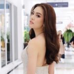 ลุ้นรักใหม่? เกรซ กาญจน์เกล้า อวดช่อกุหลาบปริศนา ในวันเกิด 30 ปี