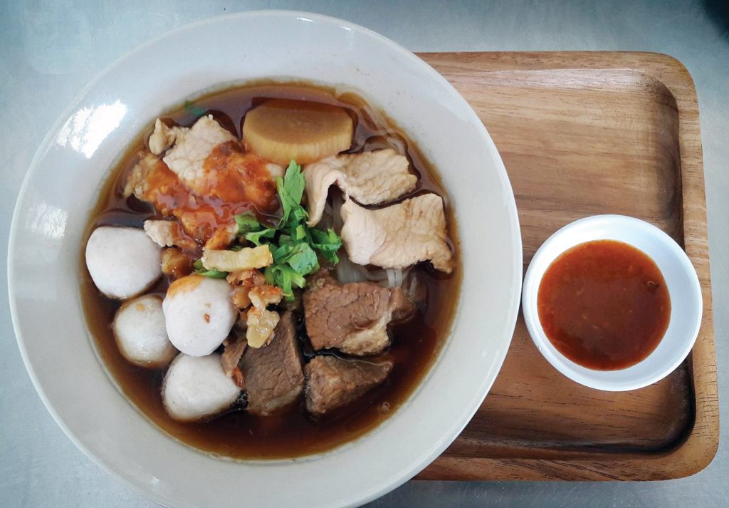 เตี๋ยวตาเท่ง เพชรบุรี