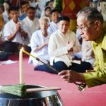 แห่ส่องเลขเด็ด! บาตรน้ำมนต์ พิธีสืบชะตา สมภารวัดดัง อันซีนเมืองพะเยา