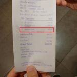หนุ่มโวยกินบุฟเฟต์ร้านดัง เจอแมลงสาบลอย แฉร้านไม่ตื่นเต้นให้ส่วนลดปลอบ!