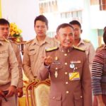 สมเด็จพระเจ้าอยู่หัว โปรดเกล้าฯให้องคมนตรี ตรวจเยี่ยมร.ร.ที่สังขละบุรี