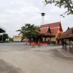 กราบองค์พระสีชมพู วัดเถรพลาย