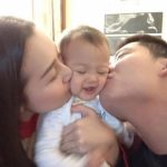 เอ็ม บุษราคัม โพสต์ไม่ชอบให้คนจับลูก โดนหาว่าดัดจริต กลัวเด็กป่วย