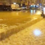 ทุ่งสงอ่วม! เจอฤทธิ์พายุปาบึก ลมแรงฝนกระหน่ำ น้ำทะลักไหลเชี่ยวท่วมถนน