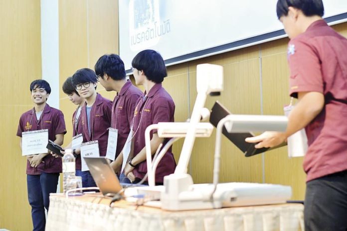 คัด10ทีมระดับอุดมศึกษา รับทุนพัฒนายานยนต์ไฟฟ้า : ไอคิวทะลุฟ้า