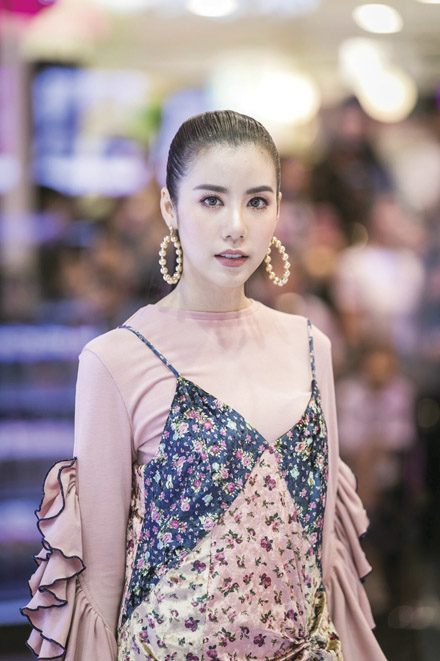 อลังการเจ้าพระยา ตระการตานํ้าพุยาว 4 มิติ