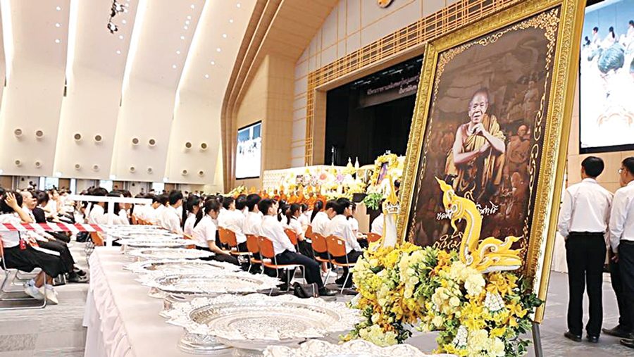 นศ.แพทย์มข.เปิดใจ ร่างพระครูใหญ่พ่อคูณ