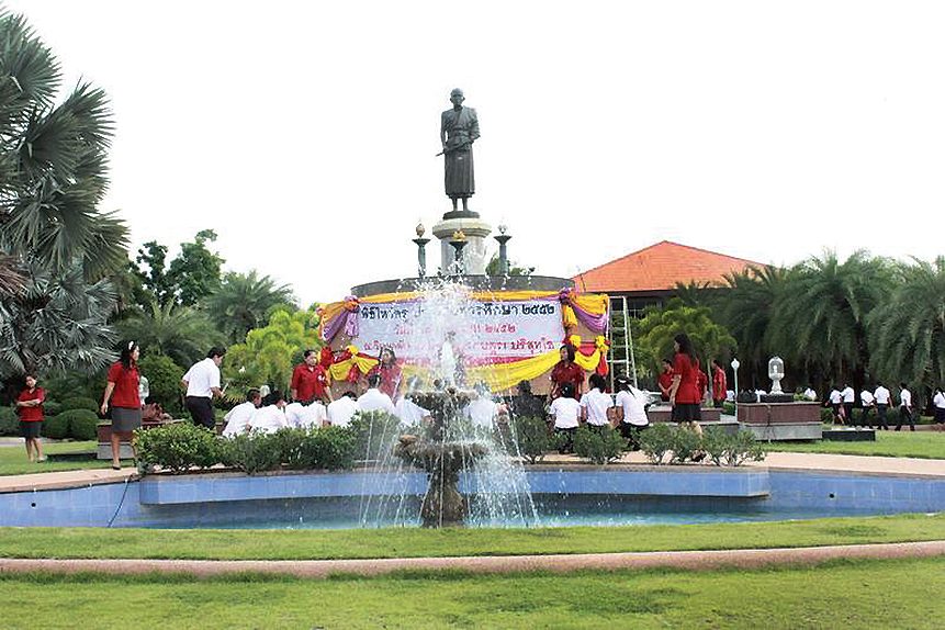 ทานบารมี‘หลวงพ่อคูณ’ เมตตาอุปถัมภ์การศึกษา