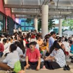 พม่านับพันพรึ่บสโมสรตำรวจ รอฟังเทศนาธรรม ครูบาบุญชุ่ม เย็นนี้!