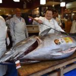 ทุบสถิติเกือบ100ล้าน ปลาทูน่ายักษ์ครีบน้ำเงิน เจ้าของร้านซูชิชนะประมูล