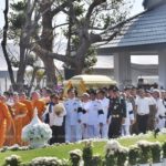 ขบวนสรีรสังขาร หลวงพ่อคูณ เคลื่อนถึงเมรุลอย ปชช.เฝ้ารอกราบสักการะ (ภาพชุด)