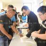 เซอร์ไพร์สรับปีหมู! ปลัดขอนแก่นปิดห้องประชุม ตรวจปัสสาวะ เจ้าหน้าที่ปกครอง