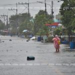 พายุปาบึก แผลงฤทธิ์! ฝนถล่ม-ทะเลคลั่งซัดท่วมแหลมตะลุมพุก เผยกลัวการสูญเสีย