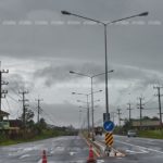 เมืองคอนวิกฤต! ไฟฟ้าดับทั้งเมือง ศูนย์อพยพเต็ม คนหาที่หนี พายุปาบึก
