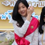 ชมภาพกันจุใจ 'น้องจินนี่' สุดน่ารัก ลูก 'แม่หน่อย' ควงคู่เดินงานอุ่นไอรักฯ