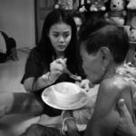 ส่งขึ้นสวรรค์ ลำไย สุดเศร้า บินด่วนกลับบ้าน กราบศพยายแพง