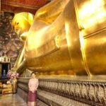 ทูลกระหม่อมฯ เสด็จ ไหว้พระ 9 วัด ทรงลอดพระแท่นบรรทมพระเจ้าตากสิน (คลิป)