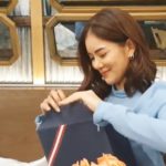 ยิ้มไม่หยุด! ก้อย เขินหนักได้ของขวัญวันเกิดจากหวานใจ ครั้งแรกในชีวิต