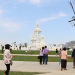 นับหมื่นแห่ชม‘นกหัสดีลิงค์’ ประกอบเมรุลอย หลวงพ่อคูณ