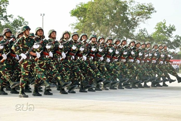 ลาวโชว์แสนยานุภาพ