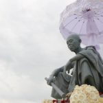 นับหมื่นแห่ชม‘นกหัสดีลิงค์’ ประกอบเมรุลอย หลวงพ่อคูณ