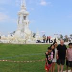 นับหมื่นแห่ชม‘นกหัสดีลิงค์’ ประกอบเมรุลอย หลวงพ่อคูณ