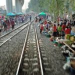 การรถไฟเล็งเลิกตลาดนัดข้างราง หวั่นจับจ่ายสุดอันตราย-ไม่ปลอดภัย