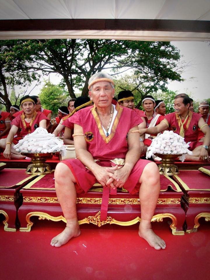 ยอดธง เสนานันท์