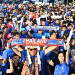แฟนบอลอาย!! เด้งราเยวัชไม่พอ แฟนช้างศึกวอน สมยศ ลาออก เซ่นความล้มเหลวฟุตบอลไทย
