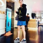 รู้แล้วมีอึ้ง! กระโปรงแบรนด์หรู ดัง พันกร ถ้าไม่มั่นจริงซื้อไม่ได้