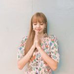 เปิดใจ 'ตา-ยาย' ลิซ่า BLACKPINK ภูมิใจไม่ลืมชาติกำเนิด กลับไทยมาหาทุกครั้ง