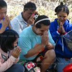 หนุ่มหาปลาช็อก! โดนดึงขาใต้น้ำ งมเจอ เทวรูป นาคปรกโผล่มาให้เลข