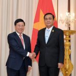 บิ๊กตู่ เตรียมผ่อนปรนให้แรงงานเวียดนาม มาทำงานในไทยเพิ่ม ช่วยเศรษฐกิจเหงียน