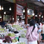 คลื่นมหาชน แห่ขอพรปีใหม่ 'หลวงพ่อคูณ' ใหญ่ที่สุดในโลก! รถติดยาวเป็นกิโล